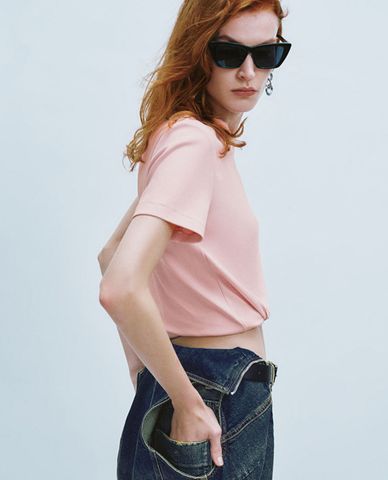  URBAN REVIVO - Áo thun nữ cổ tròn tay ngắn Straight 