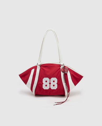  URBAN REVIVO - Túi đeo vai nữ hình thang phối charm 