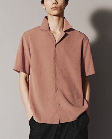  URBAN REVIVO - Áo sơ mi nam cổ bẻ tay ngắn Lapel 