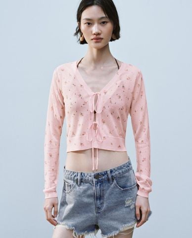  URBAN REVIVO - Áo khoác cardigan nữ Floral Knitted 