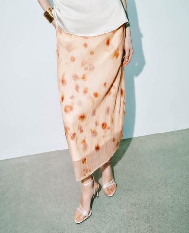  URBAN REVIVO - Chân váy phom suông midi in hoạ tiết 