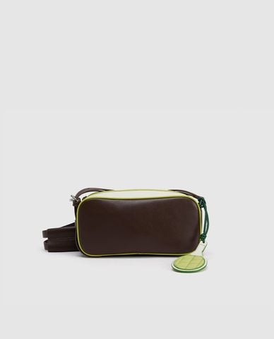  URBAN REVIVO - Túi đeo vai nữ phom chữ nhật phối charm 