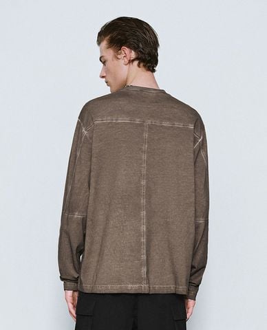  URBAN REVIVO - Áo thun nam cổ tròn tay dài hiện đại 