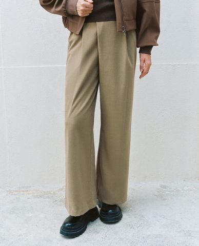  URBAN REVIVO - Quần nữ ống rộng lưng cao tôn dáng Leisure 