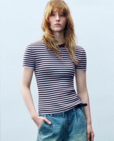  URBAN REVIVO - Áo thun nữ cổ tròn tay ngắn Striped 