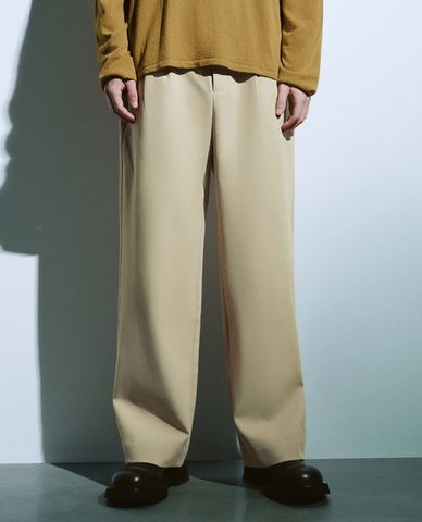  URBAN REVIVO - Quần nam ống rộng lưng thun thời trang 