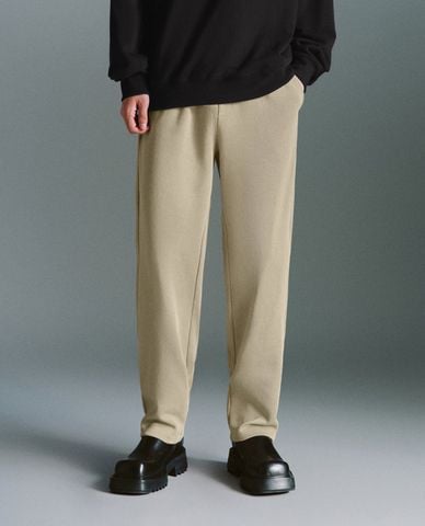  URBAN REVIVO - Quần nam ống rộng lưng thun thời thượng 