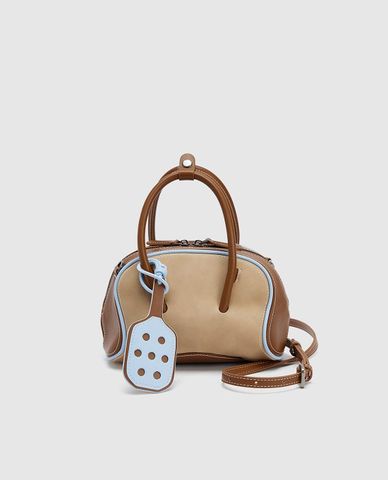  URBAN REVIVO - Túi đeo chéo nữ phom chữ nhật phối charm 