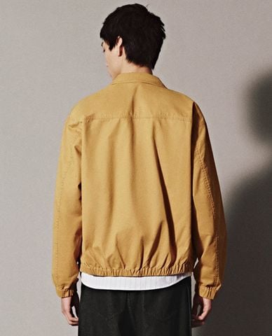  URBAN REVIVO - Áo khoác bomber nam cổ bẻ tay dài 