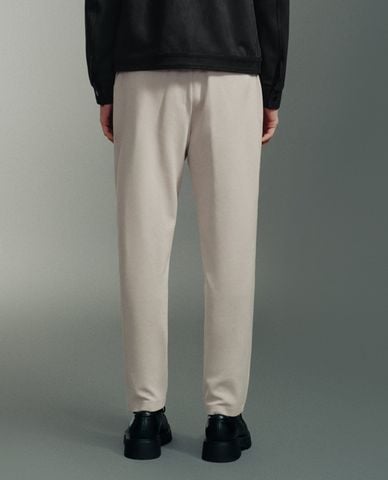  URBAN REVIVO - Quần nam ống đứng lưng thun 