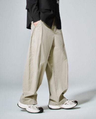  URBAN REVIVO - Quần nam ống rộng Harem 