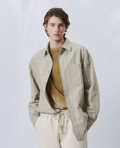  URBAN REVIVO - Áo sơ mi nam tay dài kẻ sọc 