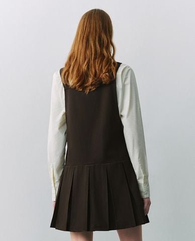  URBAN REVIVO - Đầm hai dây mini xoè nhẹ Suede A-Line 