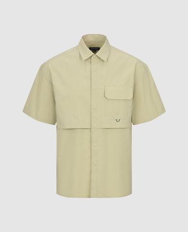  URBAN REVIVO - Áo sơ mi nam cổ bẻ tay ngắn phối túi 