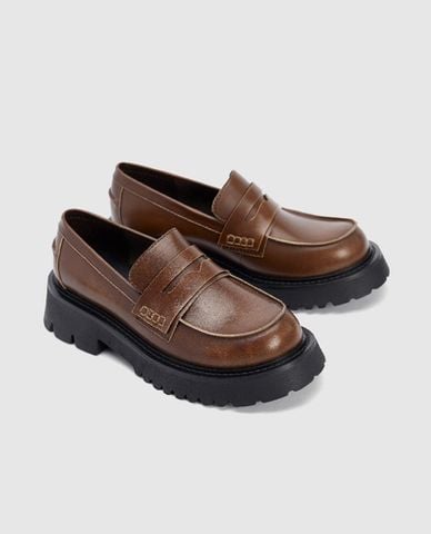  URBAN REVIVO - Giày lười nữ đế vừa mũi tròn Vegan Leather 