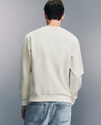  URBAN REVIVO - Áo sweatshirt nam cổ tròn tay dài phom suông 