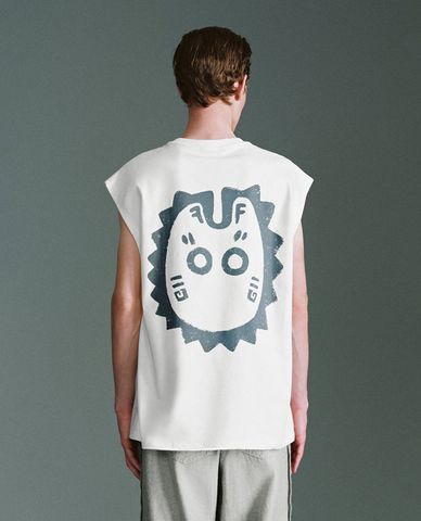  URBAN REVIVO - Áo thun nam cổ tròn tay ngắn 