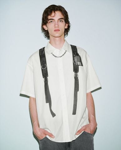  URBAN REVIVO - Áo sơ mi nam cổ bẻ tay ngắn Printed Button Up Straight 