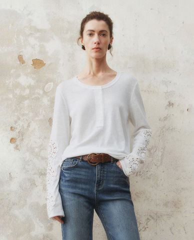  URBAN REVIVO - Áo thun nữ cổ tròn tay dài thời trang 