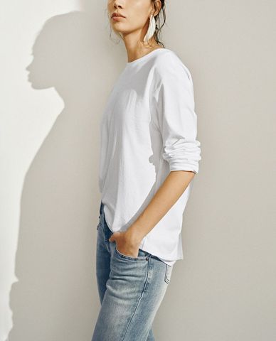  URBAN REVIVO - Áo thun nữ cổ tròn tay dài thời trang 