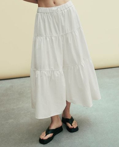  URBAN REVIVO - Chân váy xếp tầng midi hiện đại 