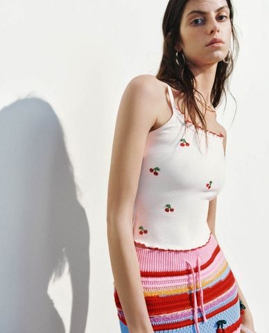  URBAN REVIVO - Áo hai dây nữ Cherry Cami 