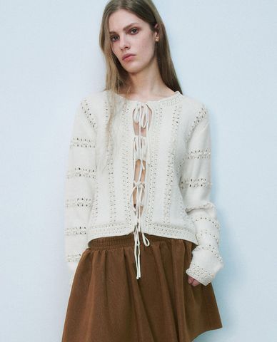  URBAN REVIVO - Áo khoác cardigan nữ phối dây hiện đại 