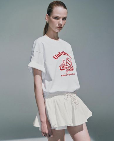  URBAN REVIVO - Áo thun nữ cổ tròn tay ngắn hiện đại 