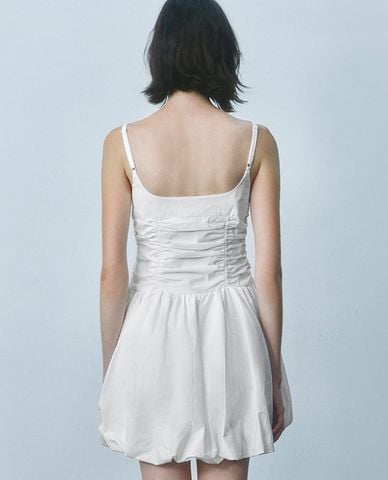  URBAN REVIVO - Đầm hai dây mini dáng phồng nhún eo 