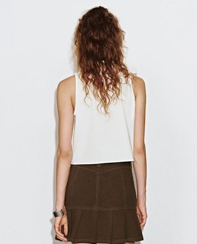  URBAN REVIVO - Áo sát nách nữ cổ bẻ phom croptop 