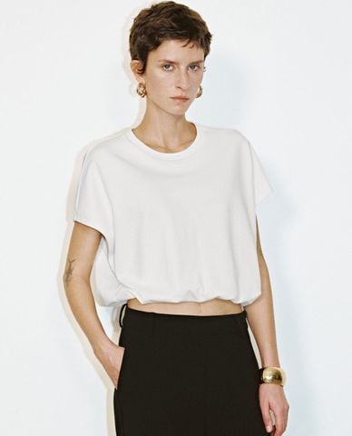  URBAN REVIVO - Áo thun nữ cổ tròn tay ngắn Loose 