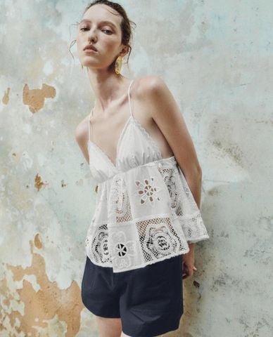  URBAN REVIVO - Áo hai dây nữ cổ V Lace Cami 