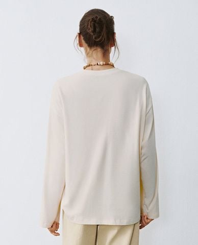  URBAN REVIVO - Áo thun nữ cổ tròn tay dài Loose 