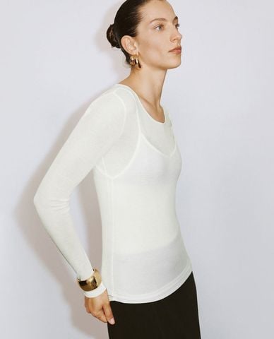  URBAN REVIVO - Áo thun nữ cổ thuyền tay dài phom ôm 