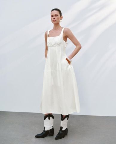  URBAN REVIVO - Đầm hai dây midi cổ vuông 