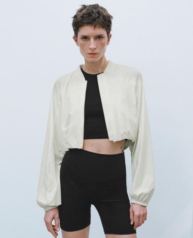  URBAN REVIVO - Áo khoác bomber nữ phom croptop 