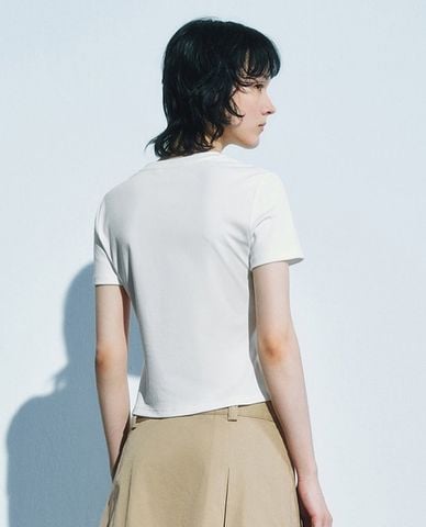  URBAN REVIVO - Áo thun nữ cổ tròn tay ngắn trẻ trung 