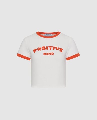  URBAN REVIVO - Áo croptop nữ cổ tròn tay ngắn in hoạ tiết 