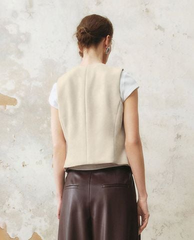  URBAN REVIVO - Áo khoác gilet nữ cổ V hiện đại 