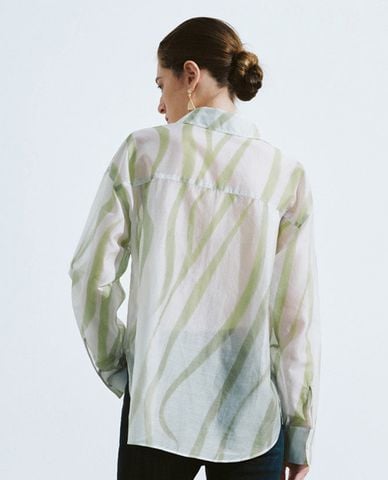  URBAN REVIVO - Áo sơ mi nữ cổ bẻ tay dài xuyên thấu Printed 