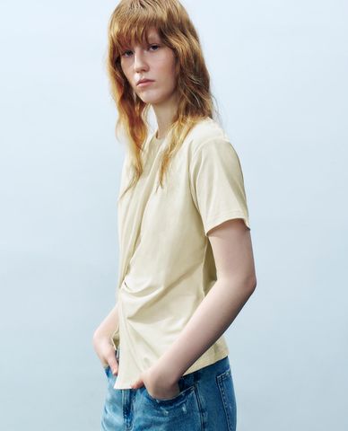  URBAN REVIVO - Áo kiểu nữ tay ngắn xoắn eo Twisted 