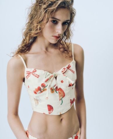  URBAN REVIVO - Áo hai dây nữ phom croptop Denim Cami 