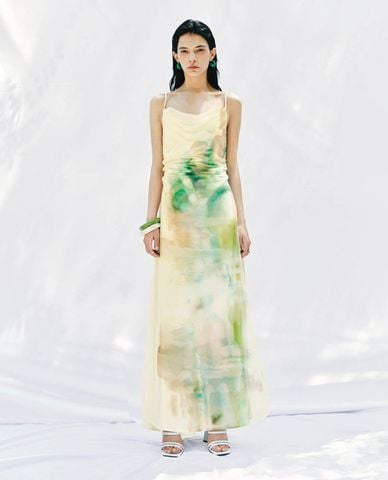  URBAN REVIVO - Đầm hai dây midi phối màu hiện đại 