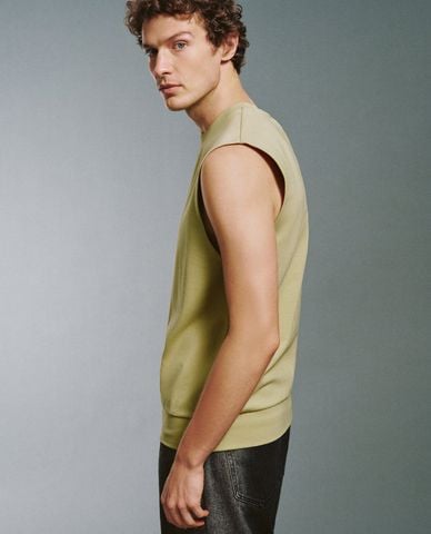  URBAN REVIVO - Áo ba lỗ nam cổ tròn bo gấu 