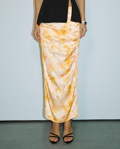  URBAN REVIVO - Chân váy midi Ruched Straight 