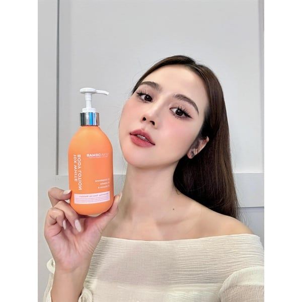 Dưỡng Thể Trắng Da Sena Demar 10x White Body Lotion 300ml