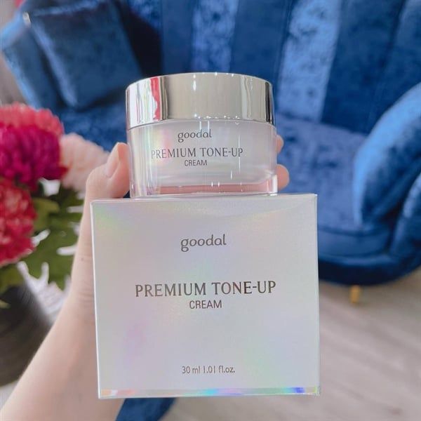 Kem Dưỡng Goodal Premium Snail Tone Up Cream Ốc Sên Dưỡng Trắng 30ml