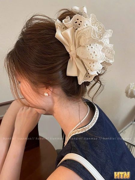 Kẹp tóc ngoạm nơ ren lớn