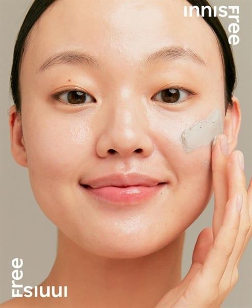 Mặt Nạ Đất Sét Innisfree Super Volcanic Pore Clay Mask 2X 100ml