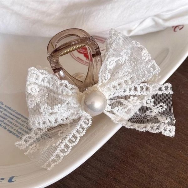 Kẹp tóc cào ren đính ngọc trai